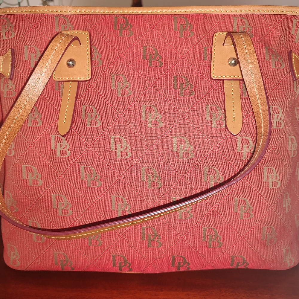 Ladies Doney & Burg tote